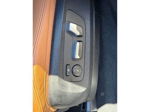 New 2026 BMW X5 xDrive50e w/ M Sport Package image 25