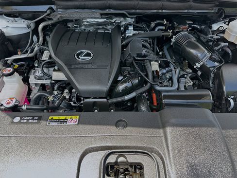 Used 2024 Lexus RX 500h F Sport w/ Convenience Package image 33