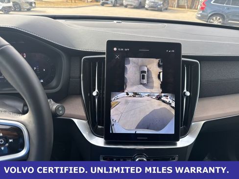 Certified 2025 Volvo XC90 B6 Plus image 27
