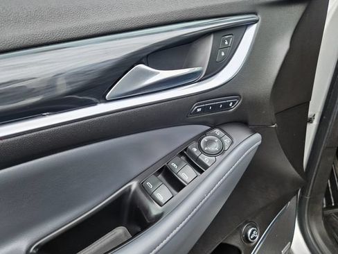 Used 2019 Buick Enclave Premium AWD/4WD image 19