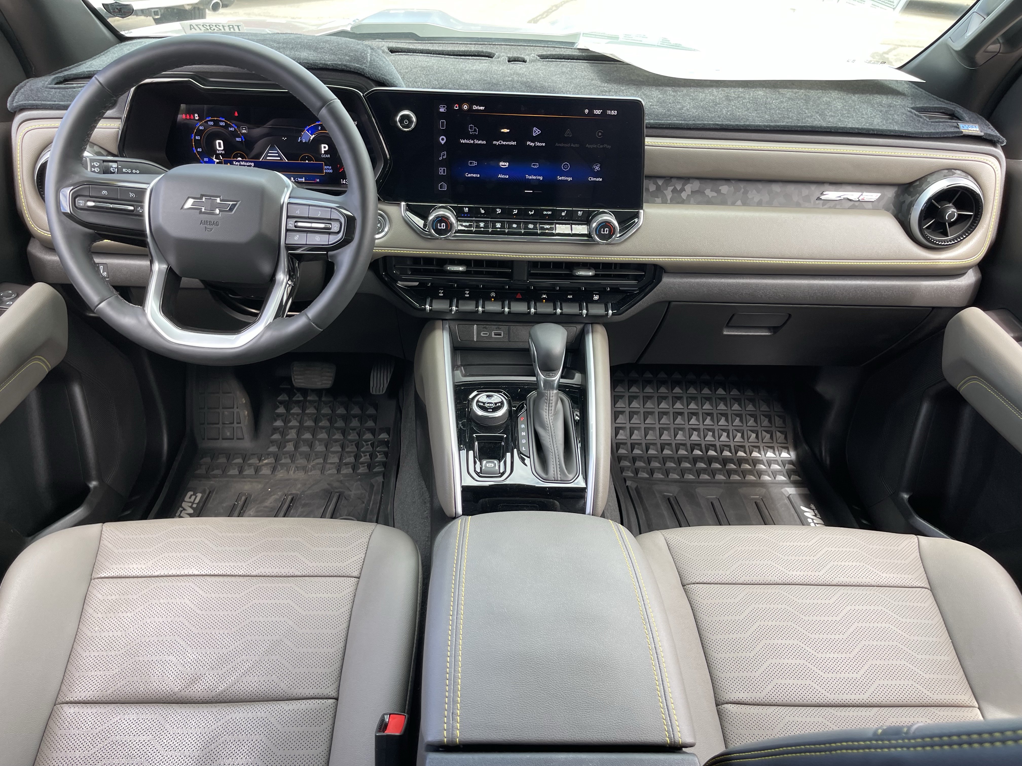 Used 2025 Chevrolet Colorado ZR2 w/ Technology Package AWD/4WD image 16