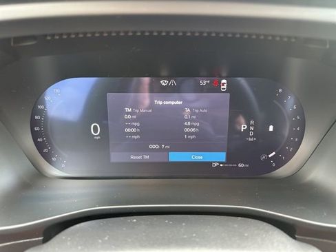 New 2026 Volvo XC40 B5 Plus w/ Climate Package image 17