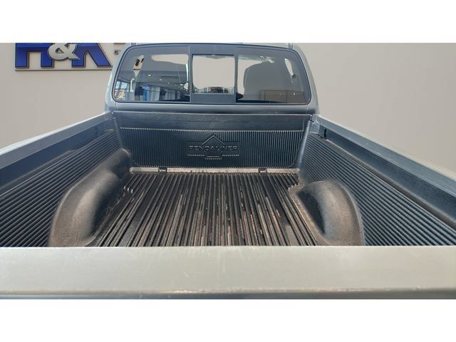 Used 2017 Nissan Frontier SV AWD/4WD image 6