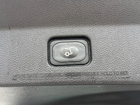 Used 2015 Ford Explorer XLT w/ Equipment Group 202B image 13