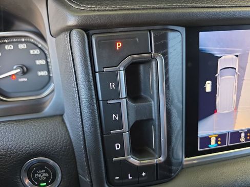 Used 2021 GMC Yukon Denali image 16