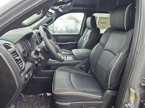 New 2026 RAM 2500 Limited AWD/4WD image 12