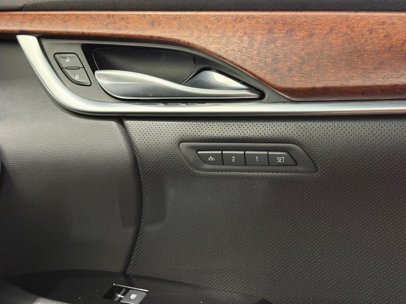 Used 2015 Cadillac XTS Luxury AWD/4WD image 22