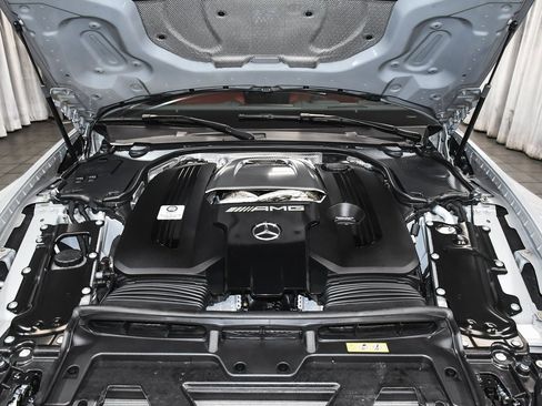 Used 2022 Mercedes-Benz SL 63 AMG 4MATIC w/ Driver Assistance Package image 80