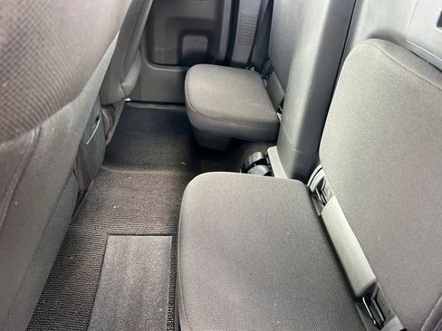 Used 2017 Nissan Frontier S RWD image 5