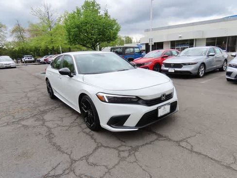 Used 2023 Honda Civic Sport image 6