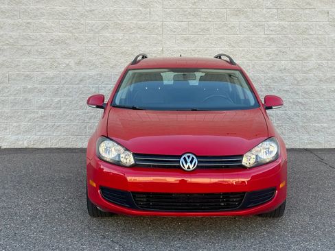 Used 2012 Volkswagen Jetta TDI FWD image 2