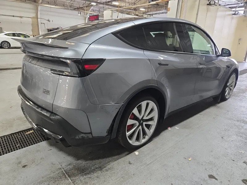 Used 2018 Tesla Model X 75D AWD/4WD image 4