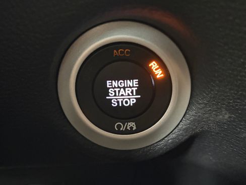 New 2026 Chrysler Pacifica Select image 22