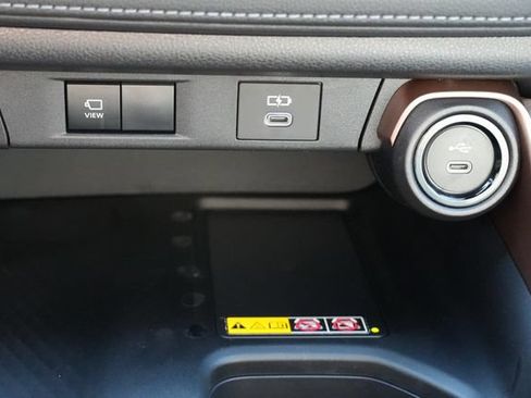Used 2026 Toyota Grand Highlander AWD Hybrid image 40