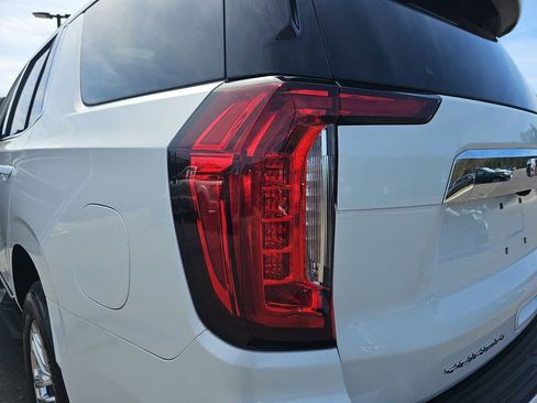 Used 2021 GMC Yukon SLT w/ SLT Luxury Plus Package image 39
