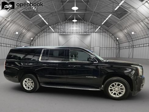 Used 2019 GMC Yukon XL SLT w/ Open Road Package AWD/4WD image 4