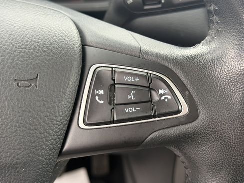 Used 2020 Ford EcoSport SE w/ SE Convenience Package image 19