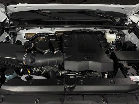 Used 2024 Toyota 4Runner TRD Off-Road Premium image 14