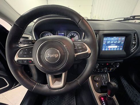 Used 2019 Jeep Compass Latitude w/ Cold Weather Group image 36