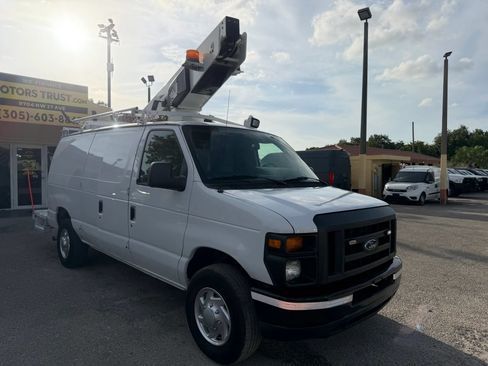 Used 2013 Ford E-350 and Econoline 350 Super Duty w/ PWR Group RWD image 6
