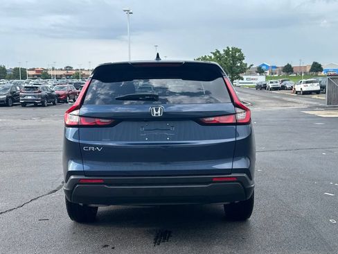 Used 2025 Honda CR-V LX image 6