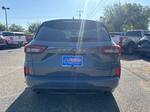 Used 2024 Ford Escape ST-Line w/ Tech Pack #1 FWD image 5
