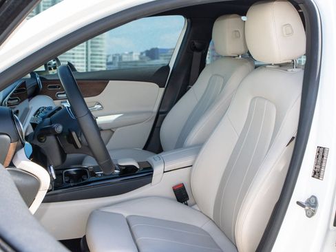 Used 2022 Mercedes-Benz A 220 A 220 image 15