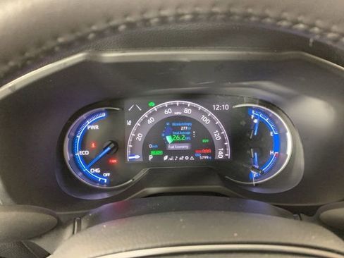 Used 2024 Toyota RAV4 SE AWD/4WD image 18