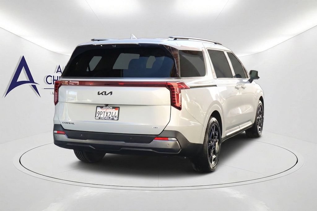 Used 2025 Kia Carnival SX Prestige FWD image 4
