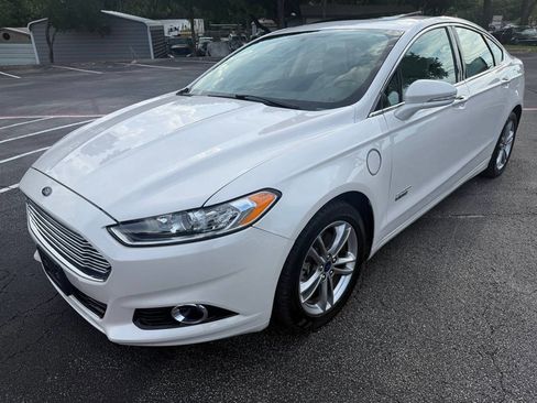 Used 2015 Ford Fusion Energi Titanium FWD image 3