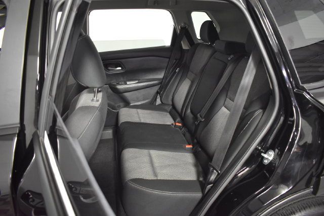 Used 2024 Nissan Rogue SV AWD/4WD image 27