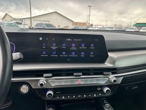 Used 2025 Kia Telluride S image 16