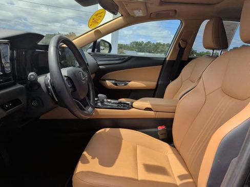 Used 2024 Lexus NX 250 FWD image 16
