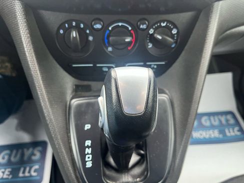 Used 2016 Ford Transit Connect XLT image 11