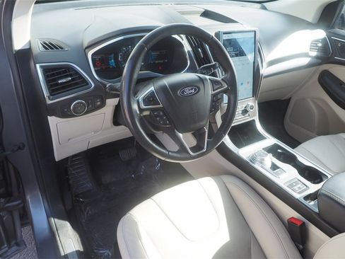 Used 2021 Ford Edge Titanium w/ Equipment Group 301A image 10