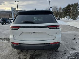 New 2026 Jeep Grand Cherokee Limited w/ Limited Altitude Package video 4