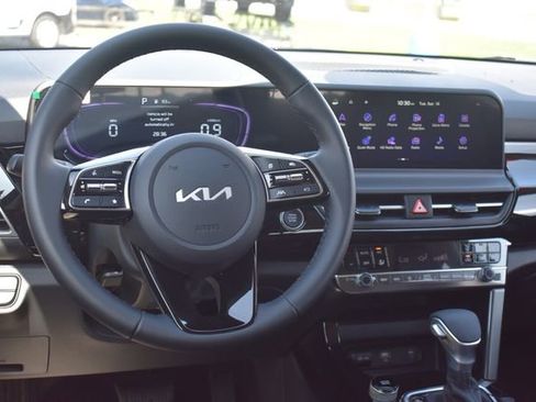 New 2026 Kia Seltos S FWD image 18