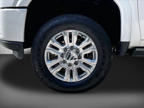 Used 2023 GMC Sierra 3500 Denali w/ Denali Ultimate Package AWD/4WD image 35
