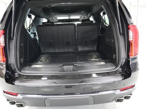 New 2026 GMC Yukon XL Denali Ultimate w/ LPO, Floor Liner Package AWD/4WD image 32