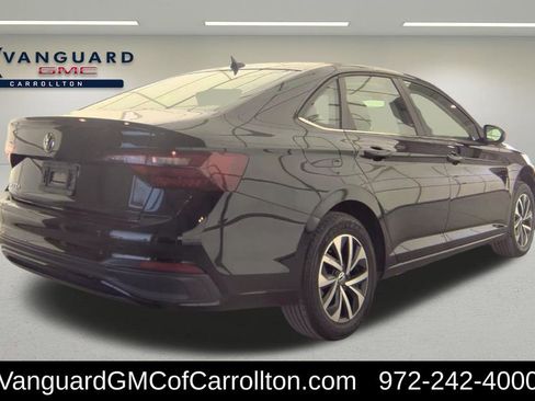 Used 2024 Volkswagen Jetta S image 3