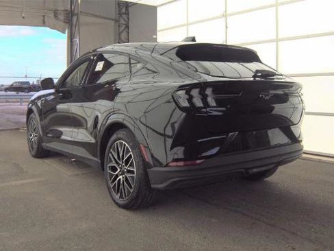 Used 2025 Ford Mustang Mach-E Premium AWD/4WD image 4