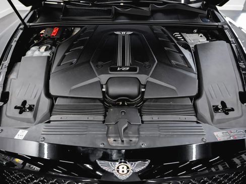 Used 2019 Bentley Bentayga image 49