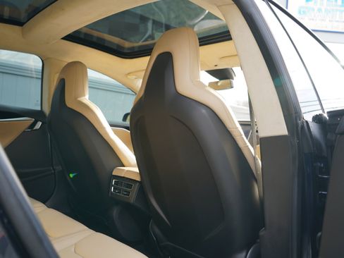 Used 2014 Tesla Model S P85D image 54