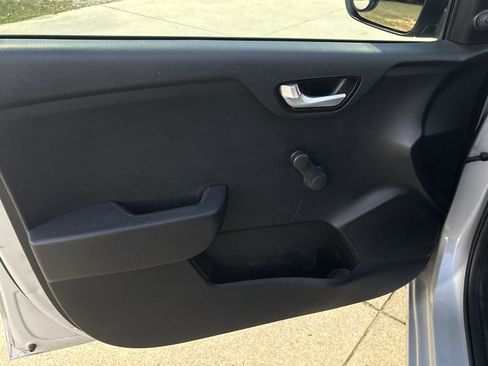 Used 2018 Kia Rio LX image 25