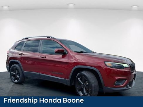 Used 2020 Jeep Cherokee Latitude Plus AWD/4WD image 5