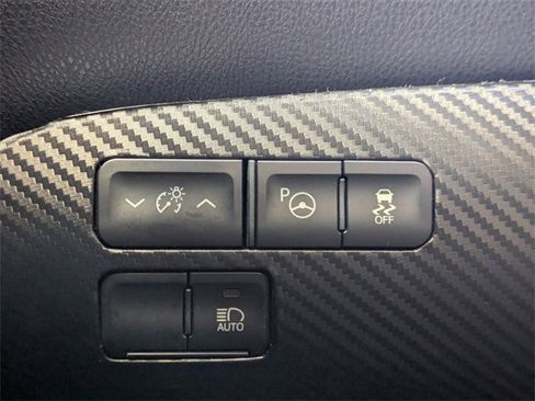 Used 2019 Toyota Prius LE image 21