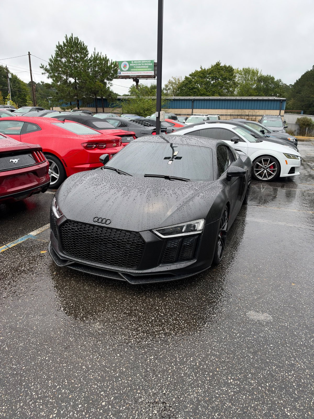 Used 2017 Audi R8 V10 w/ Carbon Interior Package AWD/4WD image 2