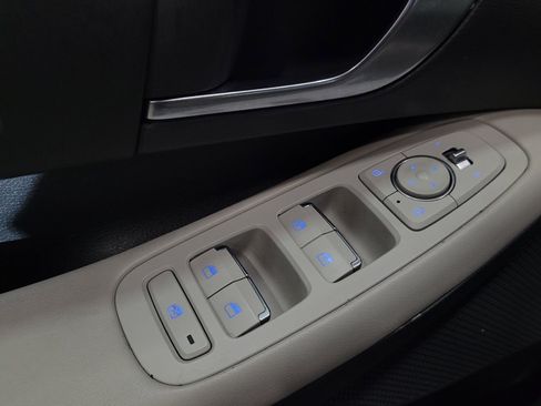 Used 2023 Hyundai Sonata SEL w/ Winter Weather Package FWD image 27