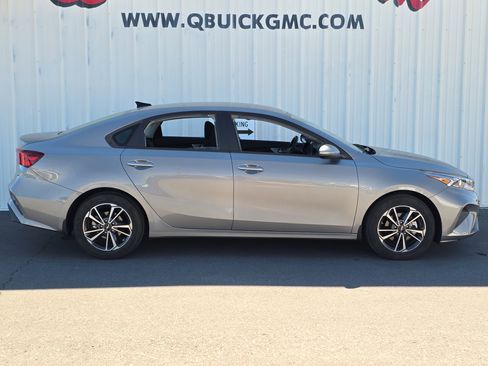 Used 2023 Kia Forte LXS image 8