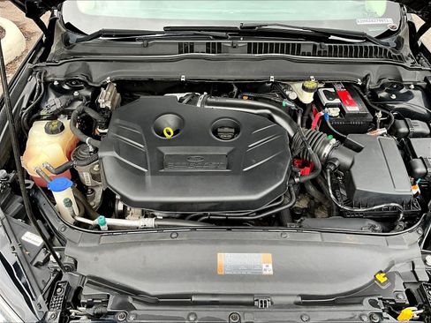 Used 2017 Ford Fusion SE w/ Fusion SE Technology Package FWD image 30